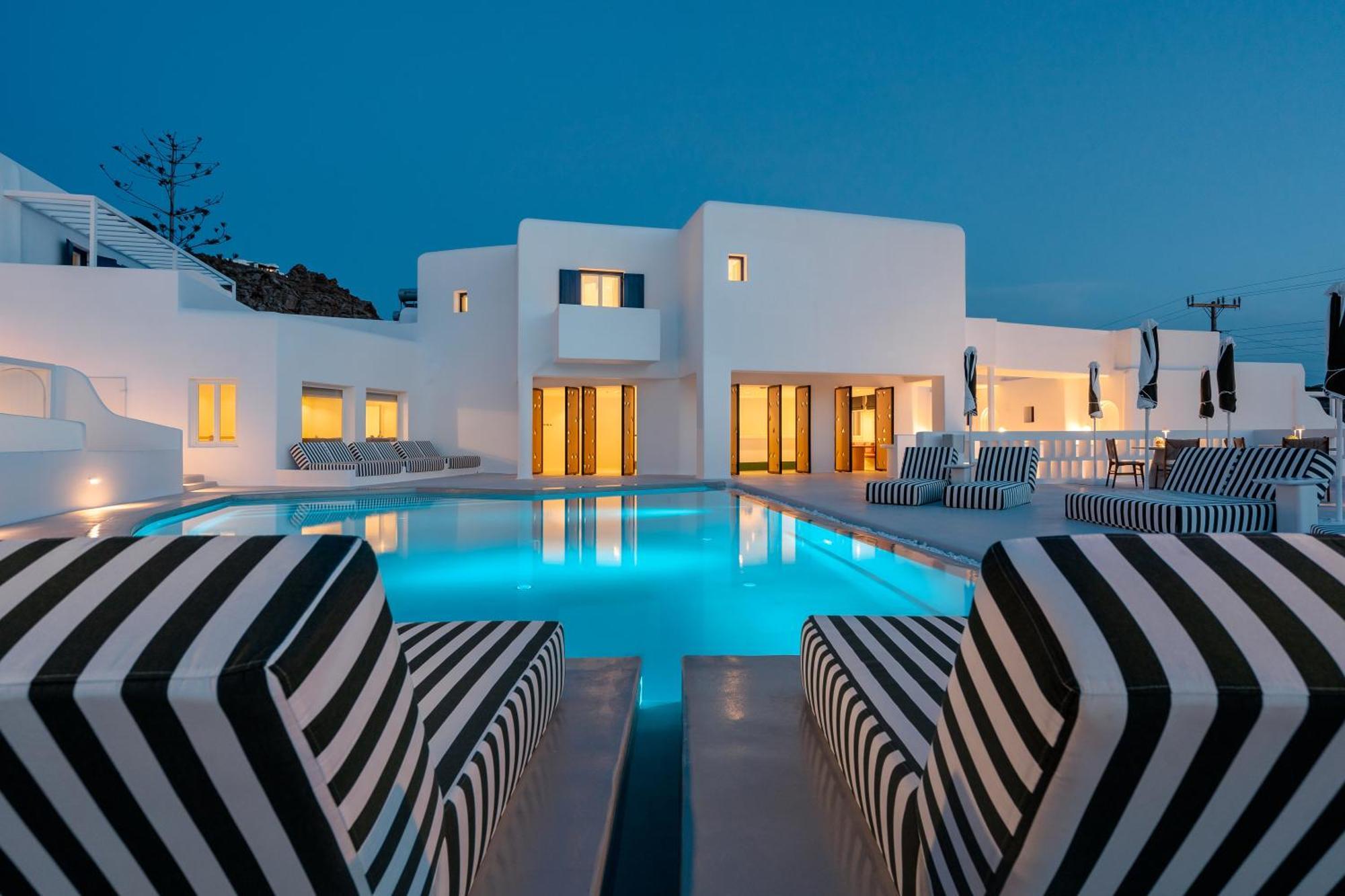 Croco Mykonos Hotel Tourlos Exterior foto